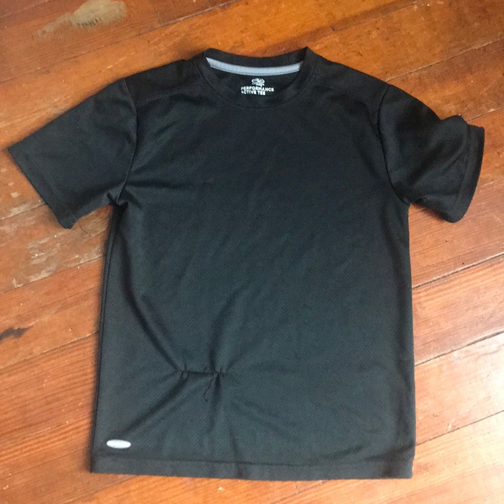 Tee shirt